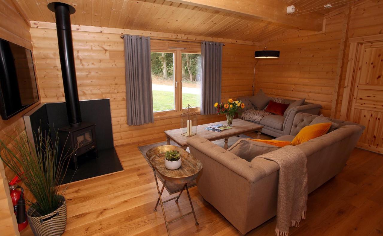 Cambridgeshire Lakes - Luxury Lodges In A Stunning Lake Location Gamlingay Extérieur photo