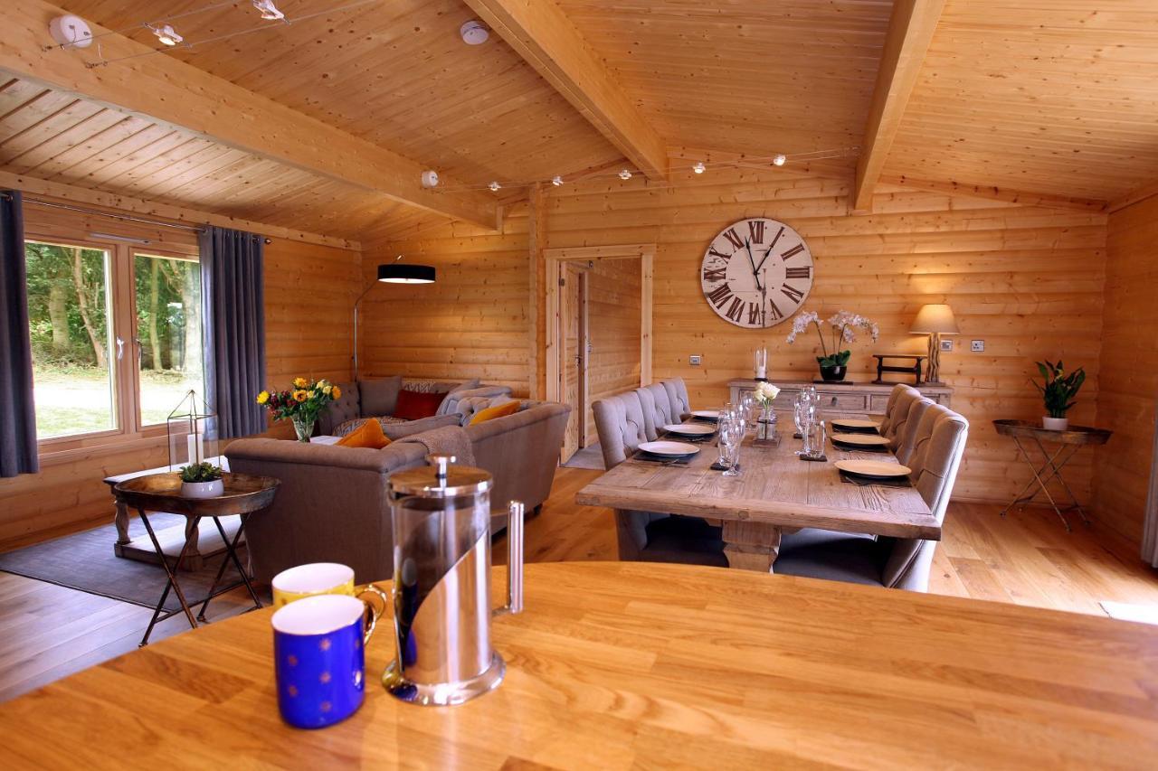 Cambridgeshire Lakes - Luxury Lodges In A Stunning Lake Location Gamlingay Extérieur photo