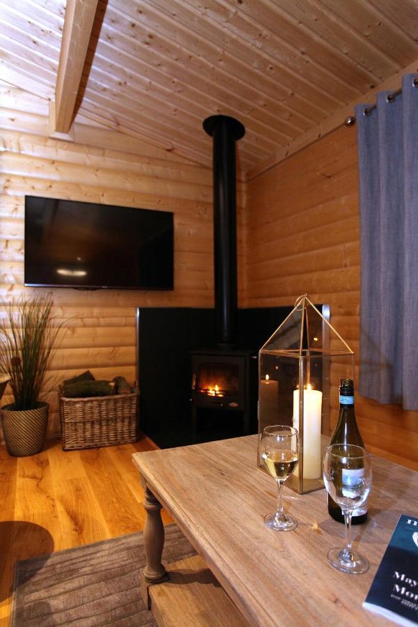 Cambridgeshire Lakes - Luxury Lodges In A Stunning Lake Location Gamlingay Extérieur photo